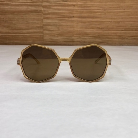 KOMONO Bonnie Clear Gold Sunglasses NEW Geometric Oversized - Picture 7 of 12